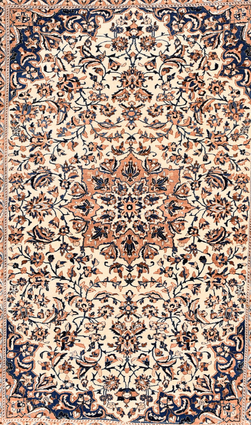 Excellent Nain Persian Area Rug