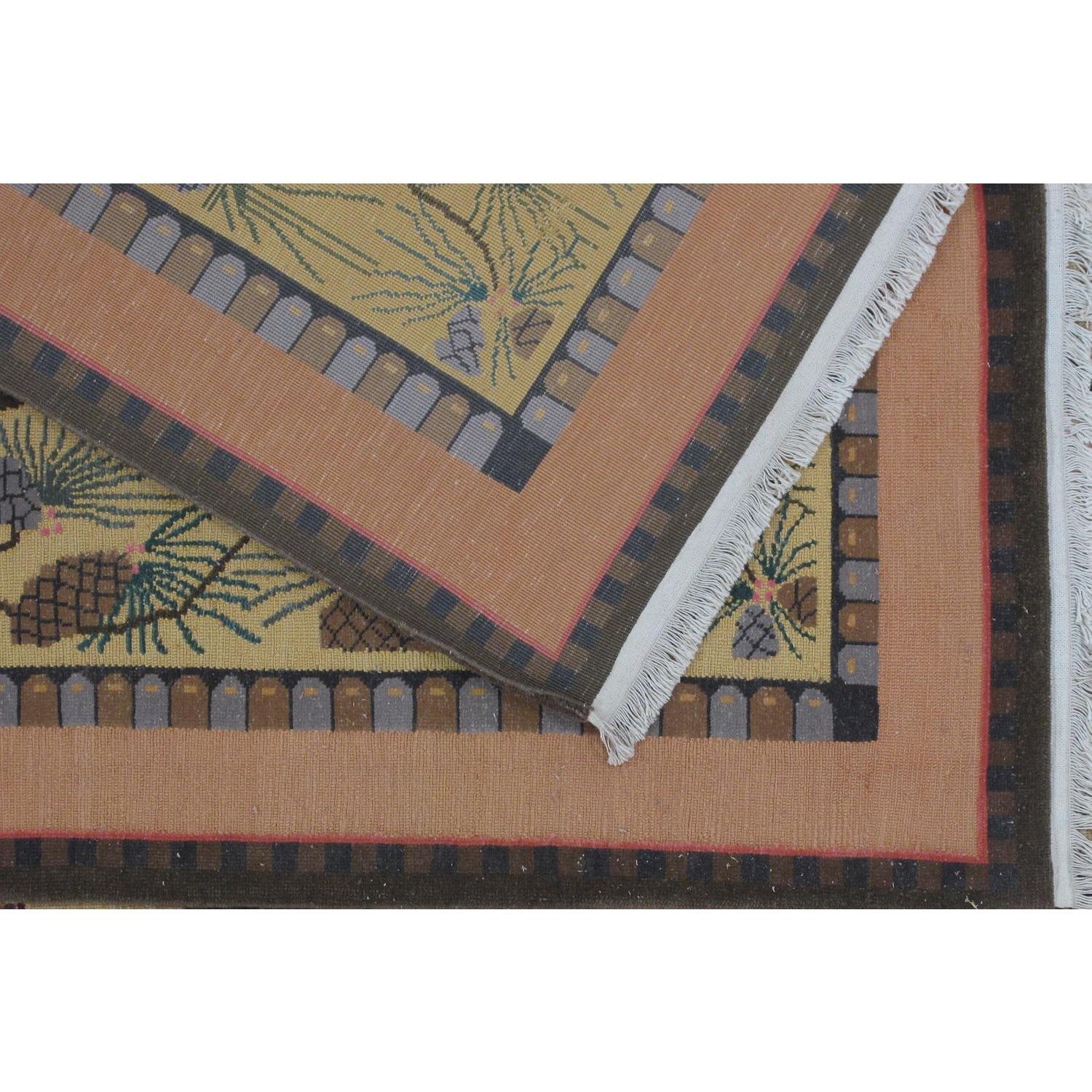 Soumak Design Hand Woven Wool Rug - 6' X 9'
