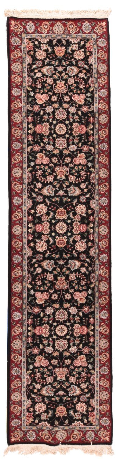 Fine Hand Made Tabriz Rug