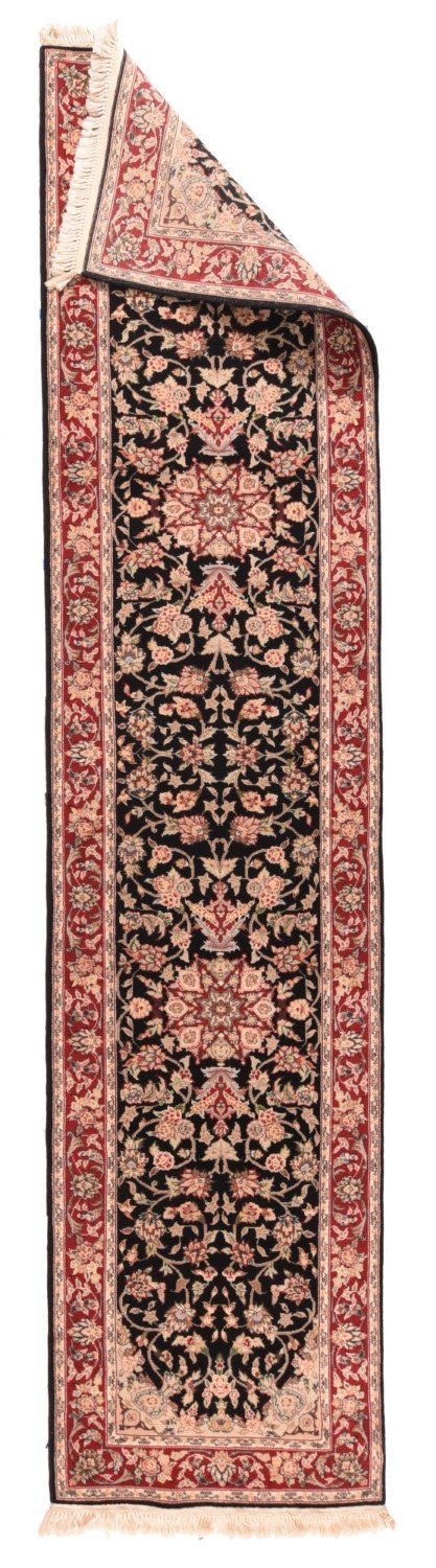 Fine Hand Made Kashan Rug