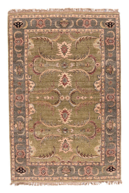 Area Rug 1672