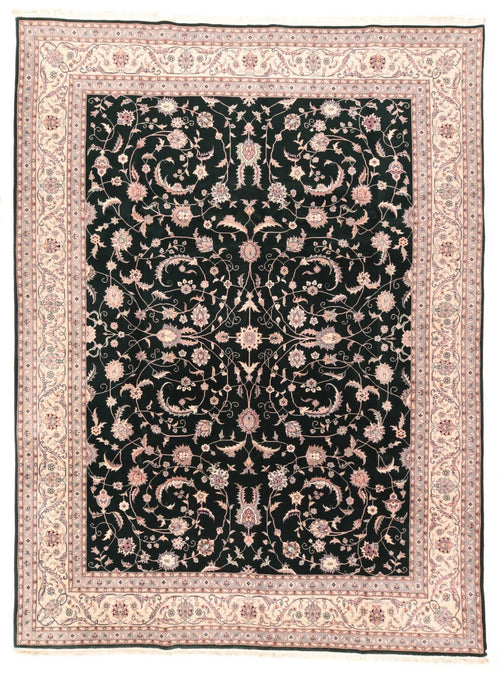 Area Rug 1750