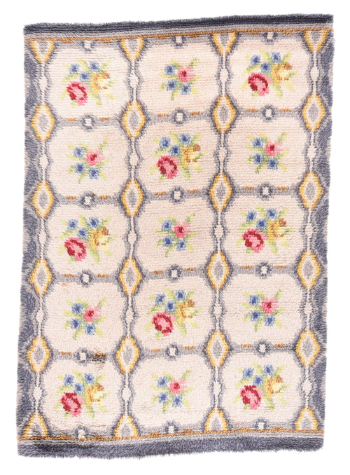 Vintage European Floral Garden Design Rug