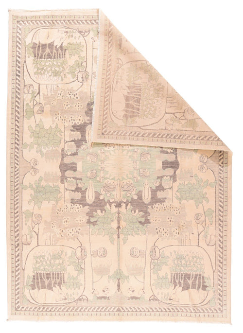 Area Rug 1867