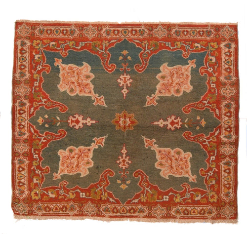 Area Rug 1885