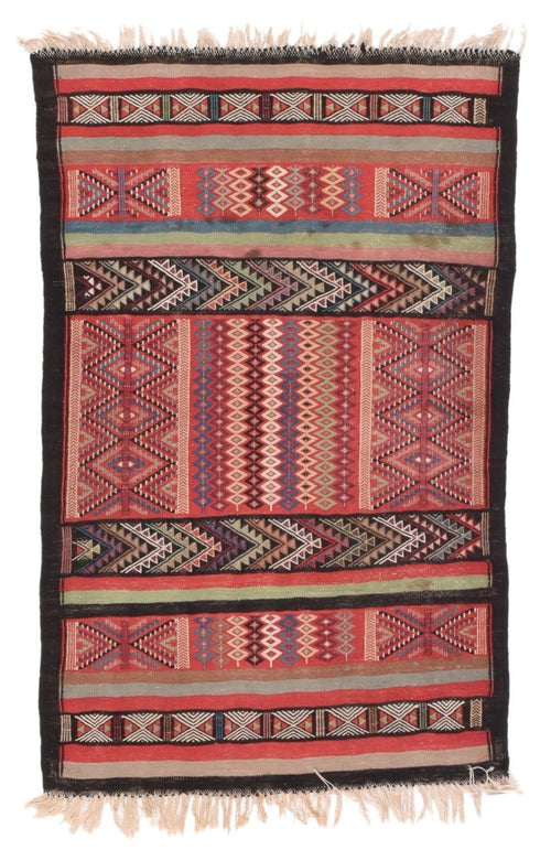 Area Rug 2457