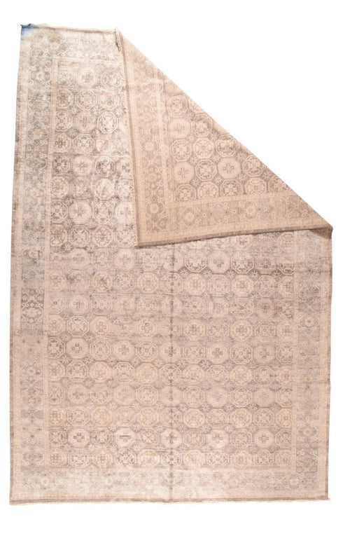 Area Rug 2477