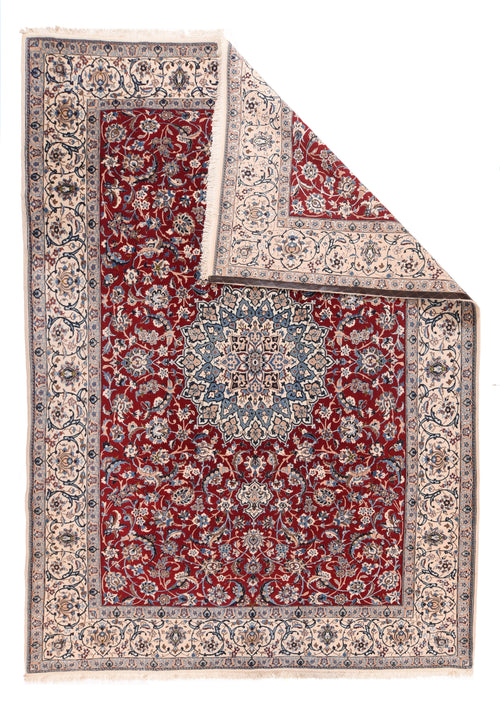 Excellent Nain Persian Area Rug